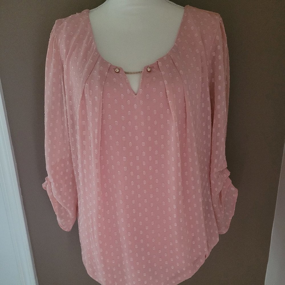 Roz & Ali Clip Dot Bubble Hem Blouse